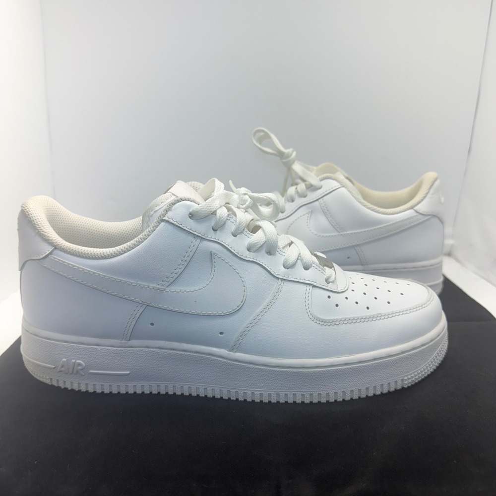 Nike Air Force 1 Low Men 10.5 White CW2288-111 Leather Sneakers No Box